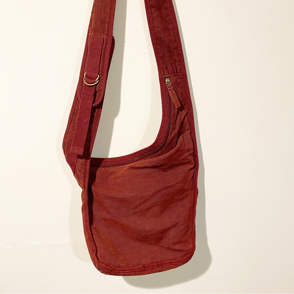 Fossil Red Corduroy Crossbody Side‎ Bag Velcro Flap Travel Deep - Picture 5 of 6